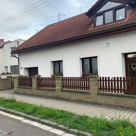 Tolarova Apartman Παρντούμπιτσε Εξωτερικό φωτογραφία